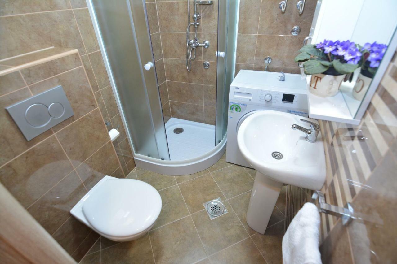 Apartment Petra Тиват Екстер'єр фото