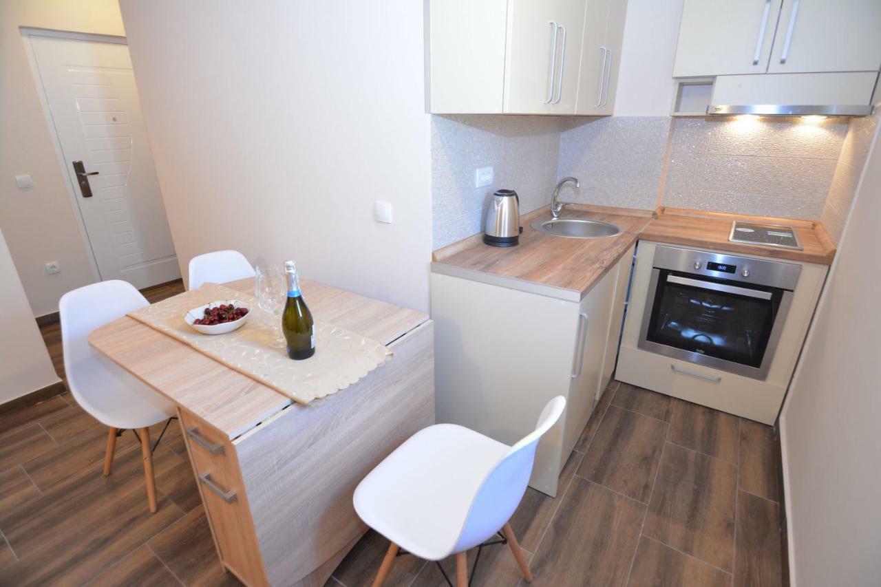 Apartment Petra Тиват Екстер'єр фото